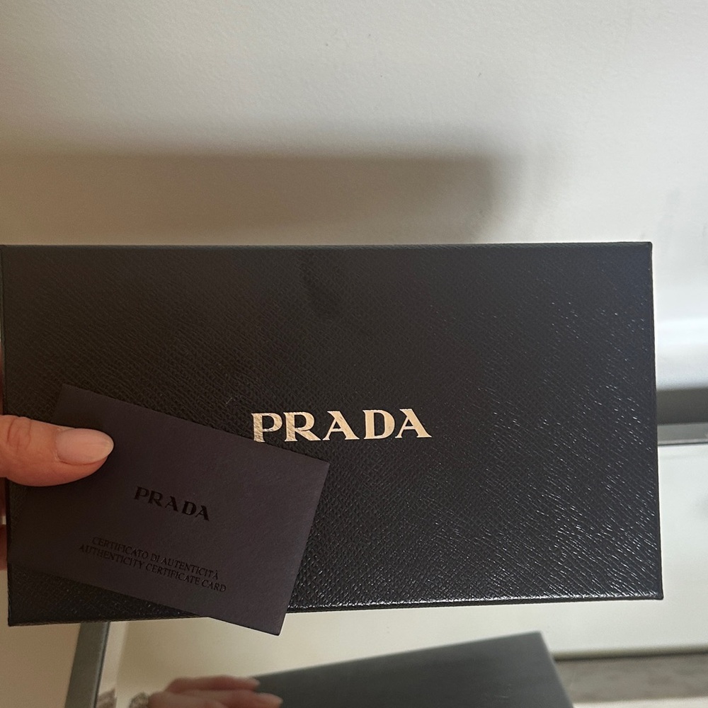 Prada 💕Magenta Envelope Wallet / Clutch with Gold Hardware - like new!! - Picture 7 of 15